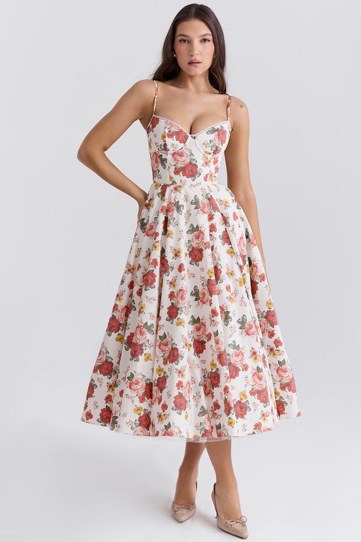 Elegant Royale Dress – Flattering Silhouette & Timeless Charm