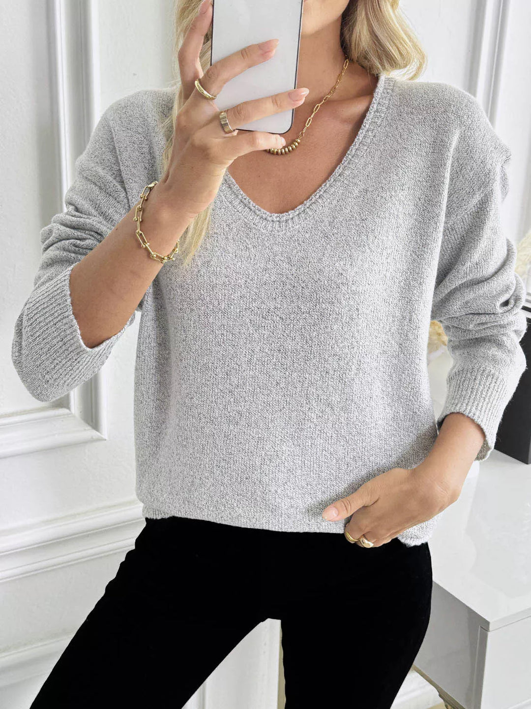 V-Neck Long Sleeve Knit Top