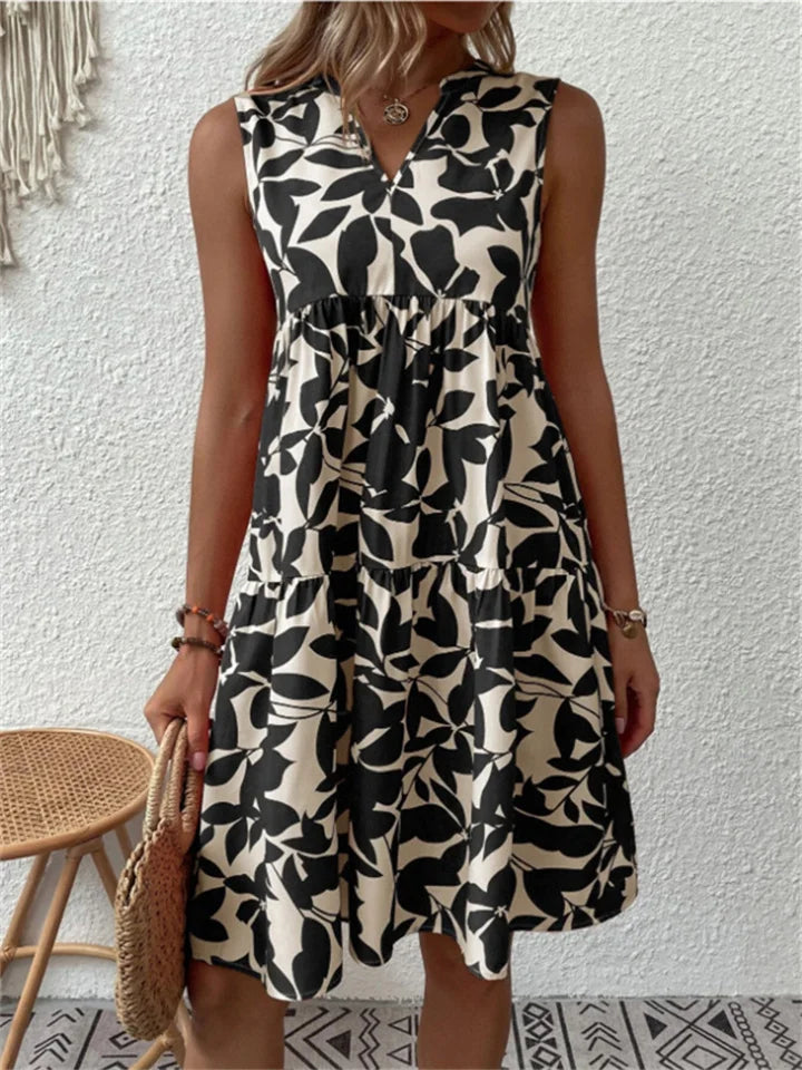 Light & Feminine Leaf Print Summer Dress